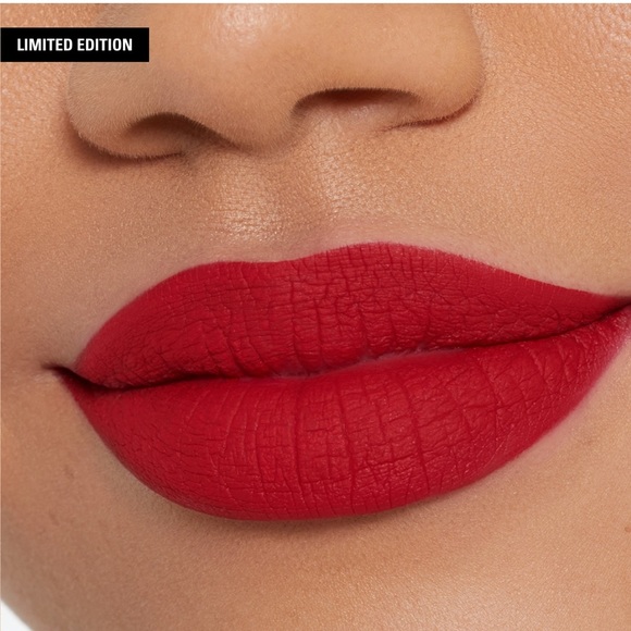 Kylie Cosmetics Holiday Collection Matte Lip Kit - Picture 5 of 14
